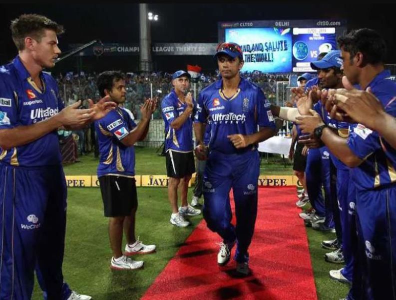 Rahul Dravid getting a farewell in his last T20 match during a Champions League game in 2013