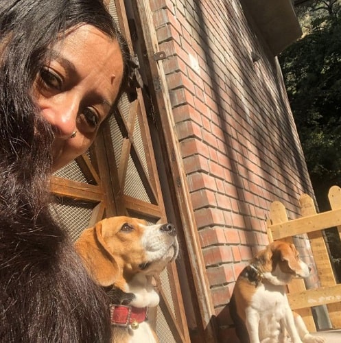 Rajoshi Vidyarthi with her pet dogs