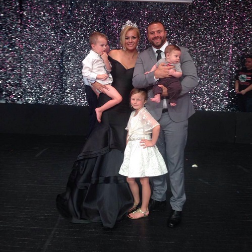 Shaylyn Ford with her children and husband