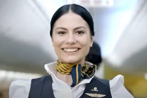 Demet Özdemir in a commercial of Pegasus Hava Yolları