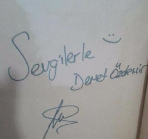 Demet Özdemir's autograph