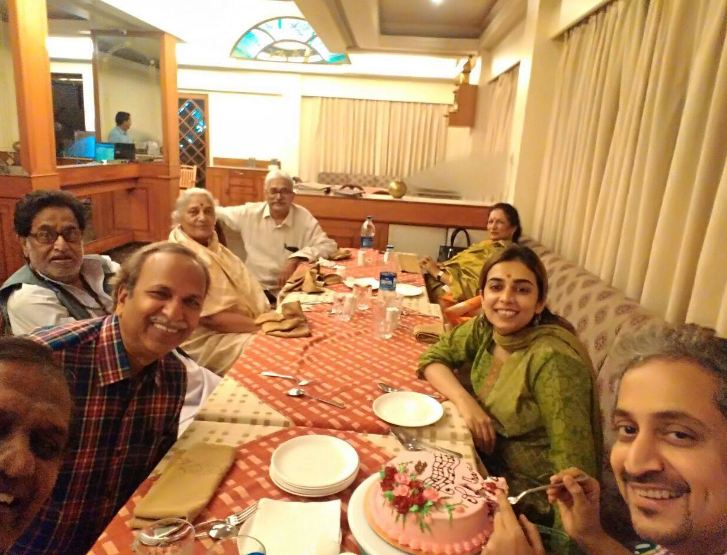 Radha Mangeshkar with her family