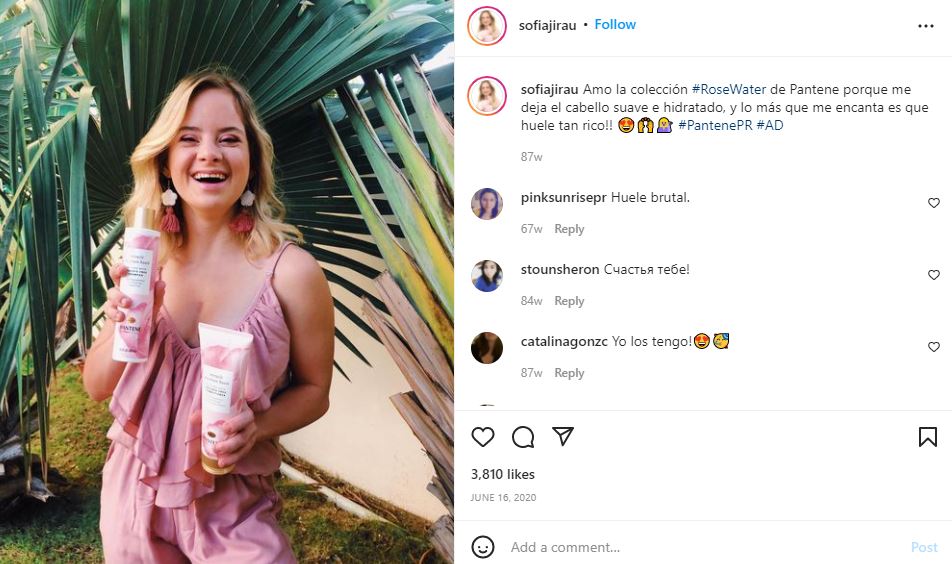 Sofia Jirau endorsing beauty products on Instagram