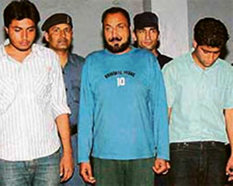 (From left to right) Jagdeep Kamboj Goldy, Surinder Kamboj, and Sanjeev Chhabra in police custody in Sector 26 Chandigarh