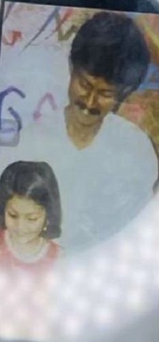Gayathri's childhood picture with her father