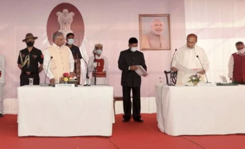 N. Biren Singh taking the oath as the Chief Minister of Manipur on 21 March 2022