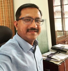 Pradeep Gawande Wiki, Age, Girlfriend, Wife, Family, Biography & More