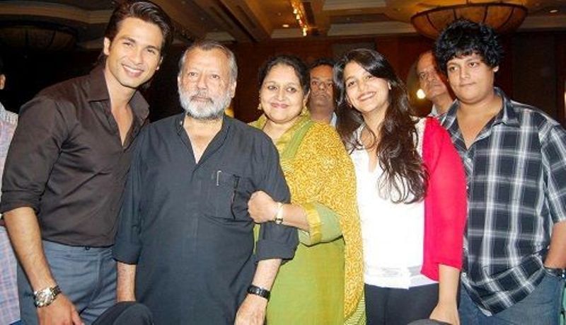 Sanah Kapoor with her family