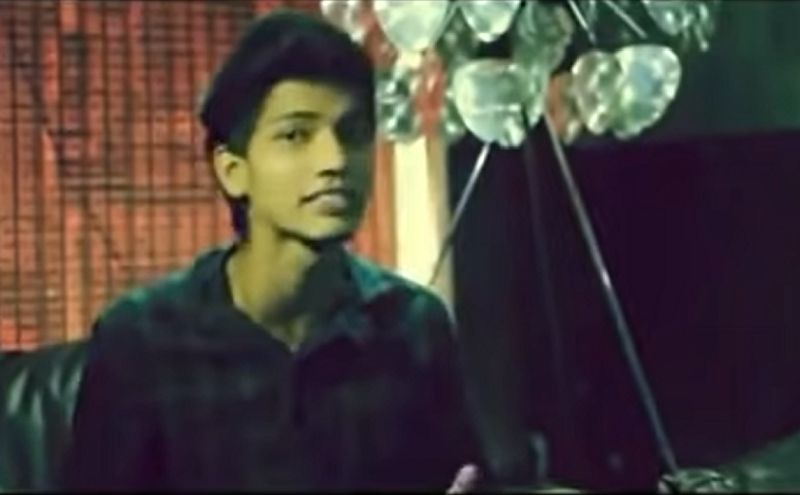Talhah Anjum in the song 'Burger-e-Karachi'