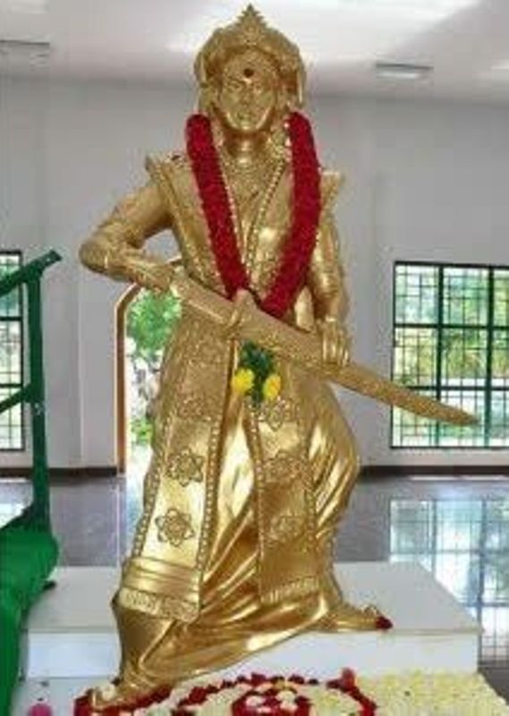 6 feet bronze statue of Velu Nachiyar in Sivaganga