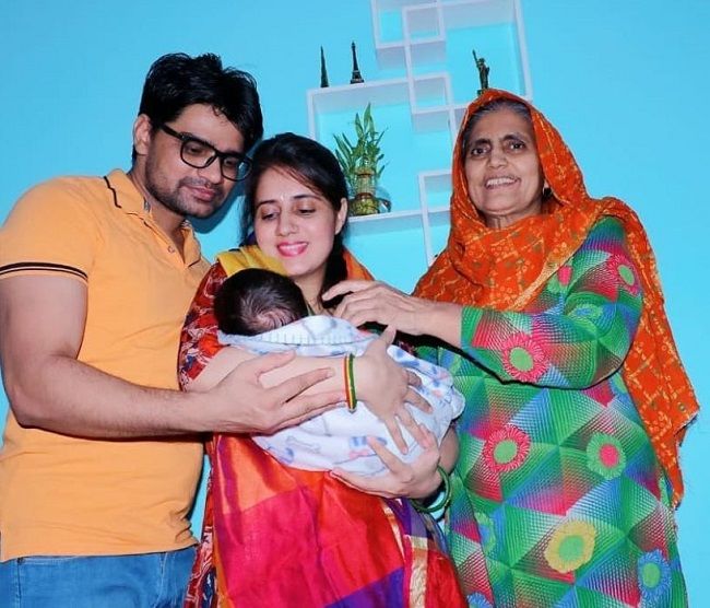 Jayanti Khatri Lamba with her husband, son and mother in law