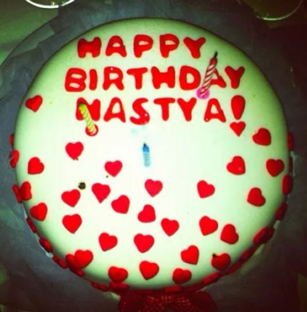 Anastasiia Lenna's birthday cake with her nickname written on it.