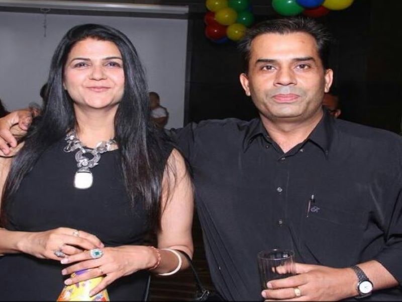 Sanjay and Dolly Bedi, parents of Aarti Bedi, 