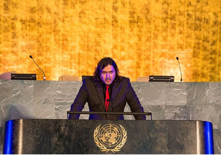 Ricky Kej performing live at the United Nations General Assembly Hall in New York