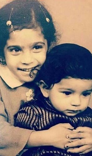 Sharman Joshi's childhood picture with his sister
