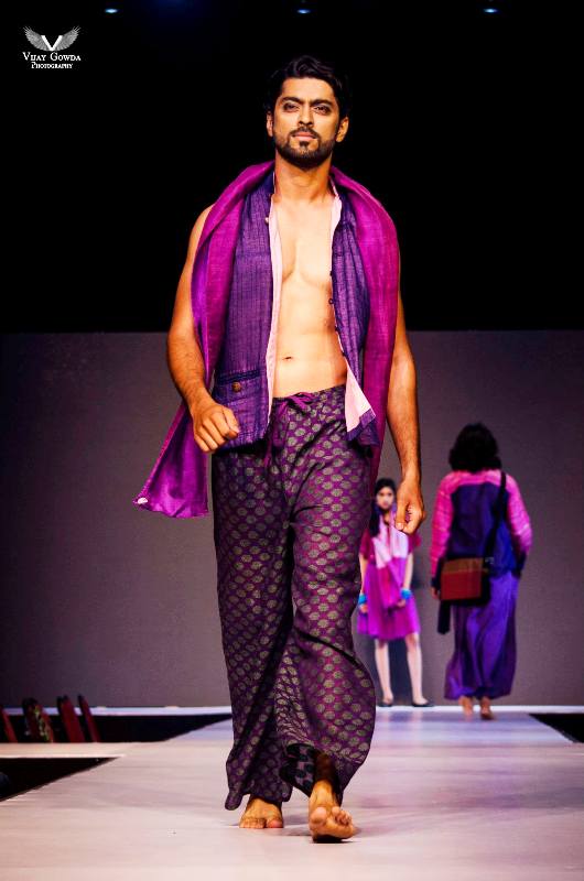 Tarak Ponnappa walking the ramp for collection of BiBi Russell in a Prasad Bidapa Show (2015)