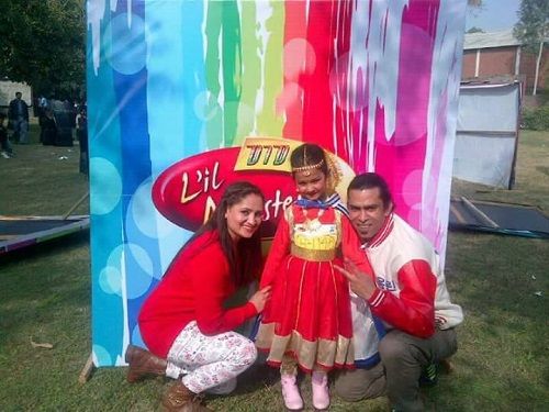 Twinkle Sharma with her dance teachers