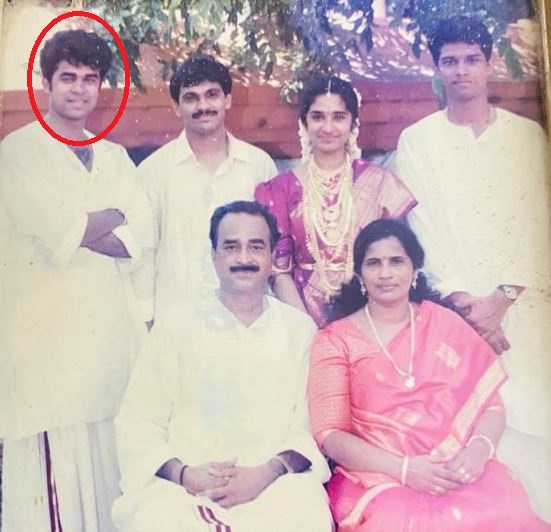 Vijay Babu with his parents, brother, sister, and brother-in-law