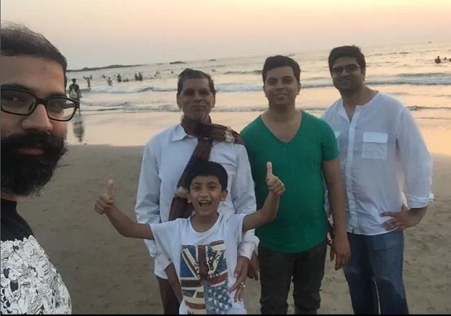 Arunabh Kumar with his father, brothers, and nephew in Goa