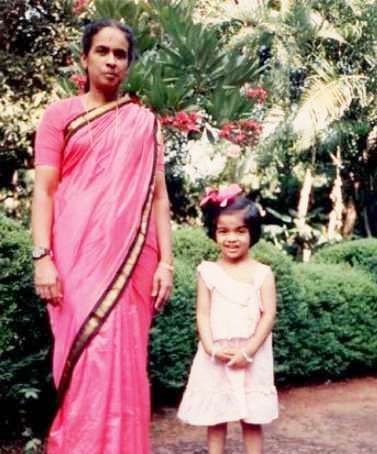 Asin's childhood photo with her mother