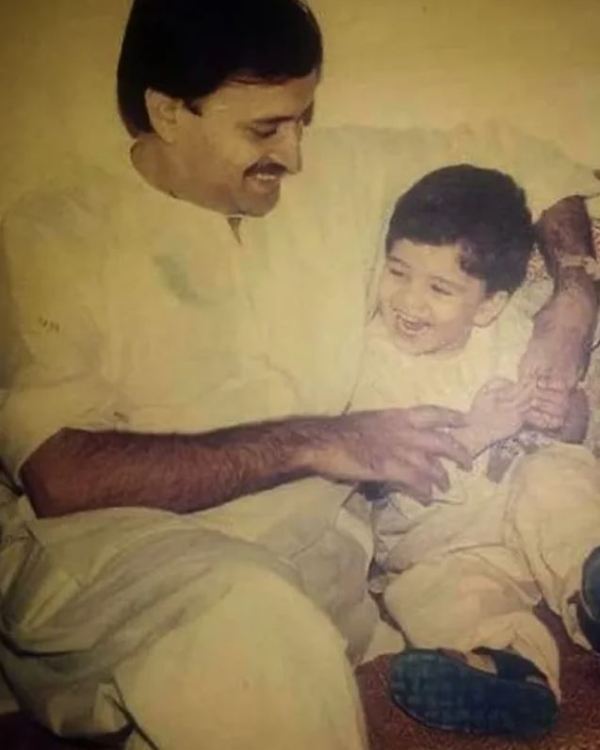 Dr. Siddhant's childhood picture with his father