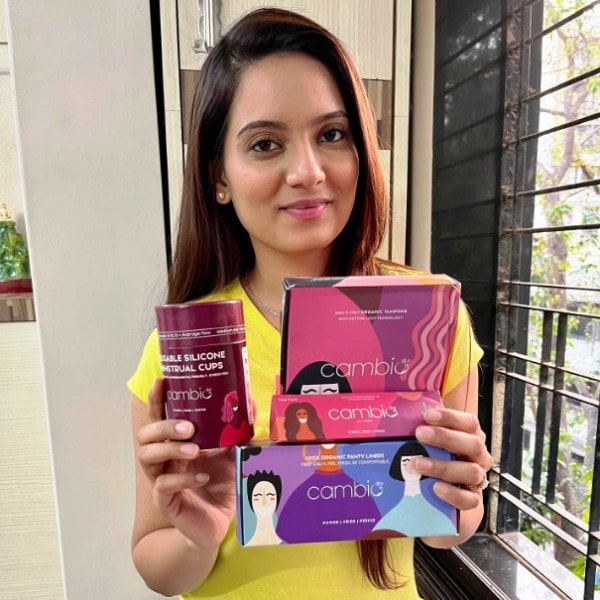 Khushbu Patel promoting the Cambiowoman's health products