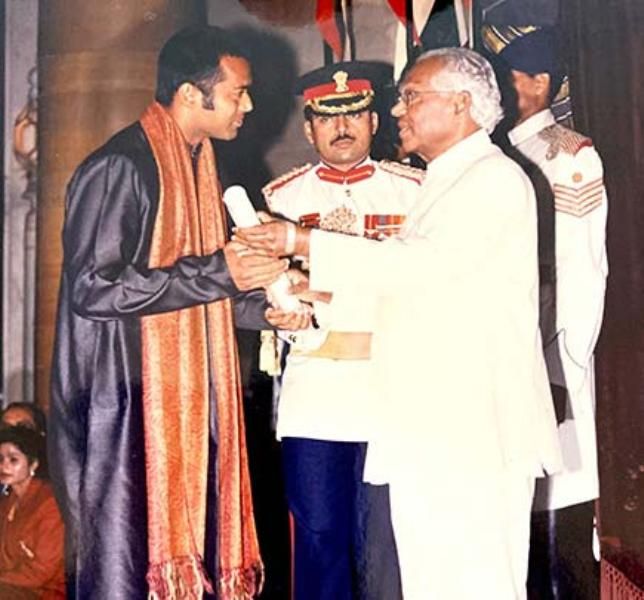 Leander Paes receiving Padma Shri Award