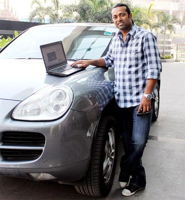 Leander Paes with his Porsche Cayenne