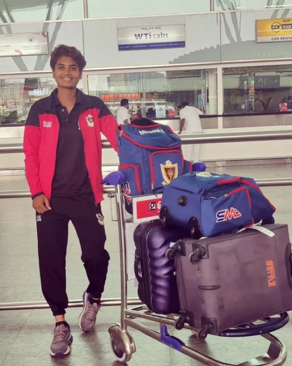 Meghna Singh travelling to Bangalore for one day super league of senior women's cricket tournament