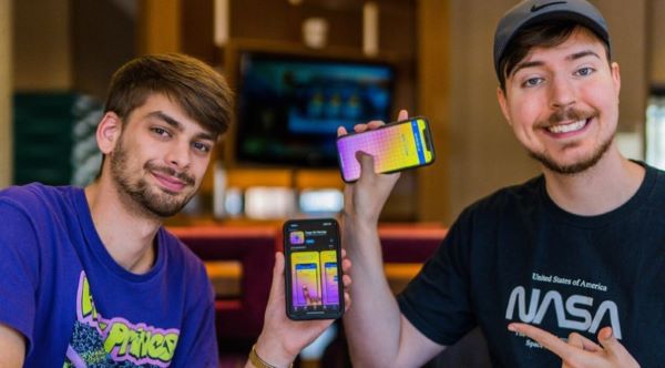 MrBeast (right) while promoting Finger on the App