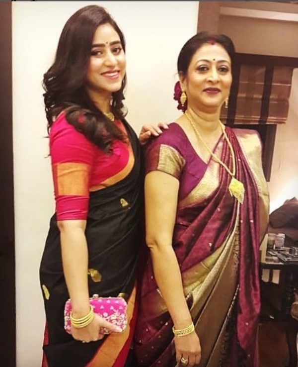 Ridhima Ghosh with her mother