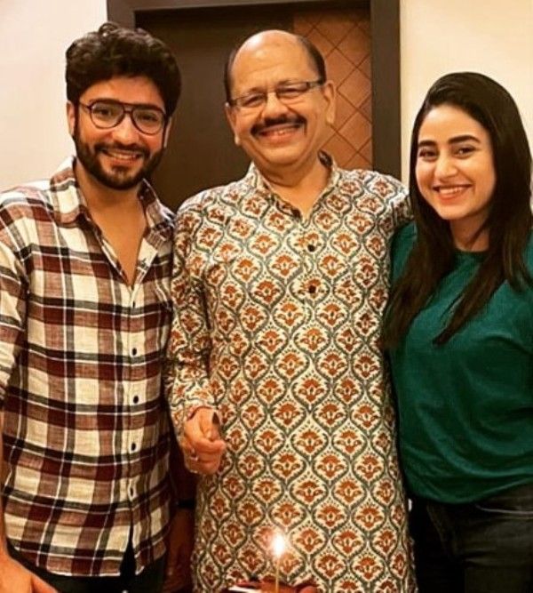 Ridhima Ghosh with her father and husband Gaurav Chakrabarty 