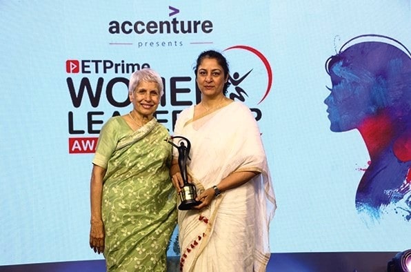 Safeena Husain with ET Prime Women Leadership Award