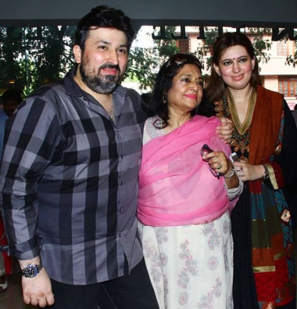 Shadaab with his mother, Shehla, and wife, Rumana