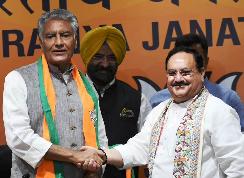 Sunil Jakhar joining BJP in presence of party president JP Nadda