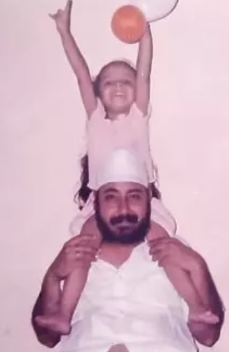 A childhood picture of Sehajmeen Kaur with her father
