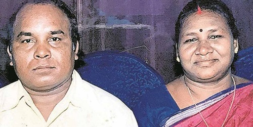 Shyam Charan Murmu with his wife, Droupadi Murmu