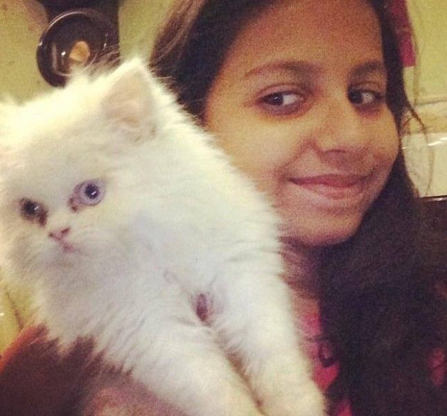 Duaa Aamir with her pet cat