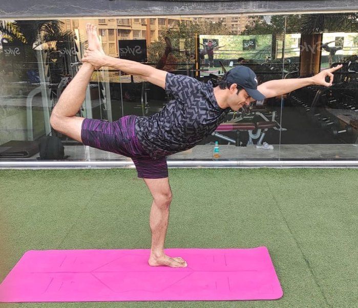 Himmanshoo Malhotra is seen practicing Yoga