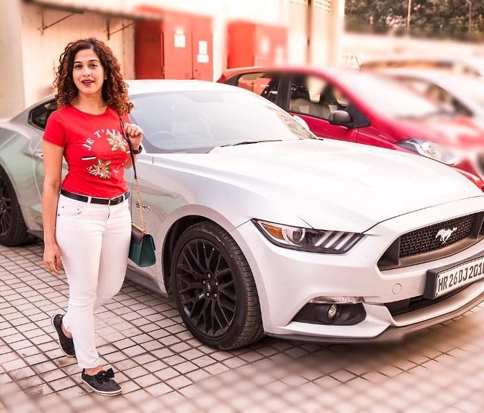 Kamiya Jani with her car, Mustang