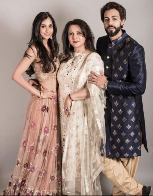 Paloma with her mother, Poonam Dhillon, and brother, Anmol