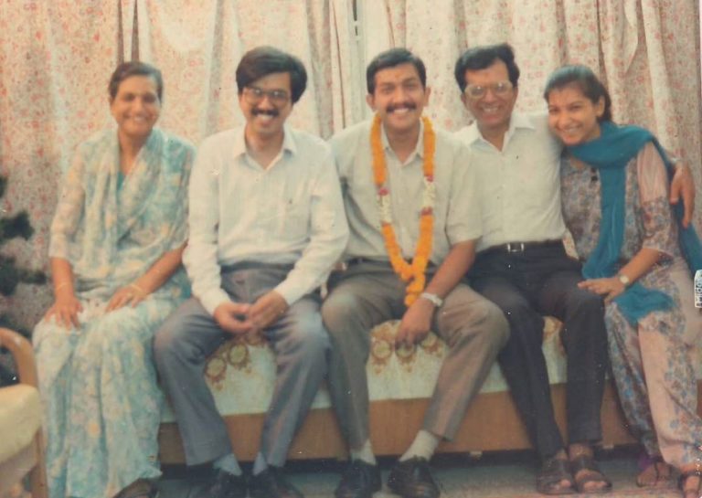 Sanjeev Kapoor At His Hometown With Family 768x545 