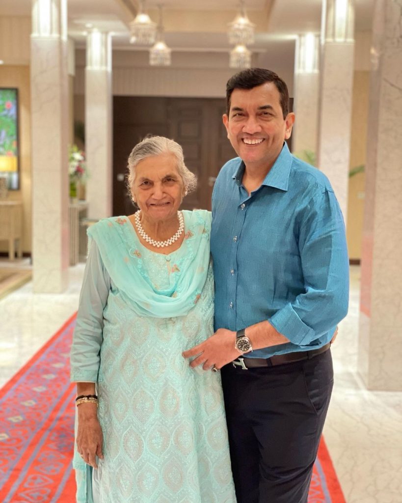 Sanjeev Kapoor (Chef) Wiki, Age, Wife, Children, Family, Biography