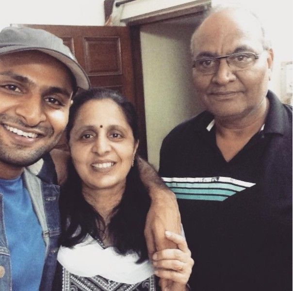 Vaibhav Tatwawadi with his parents