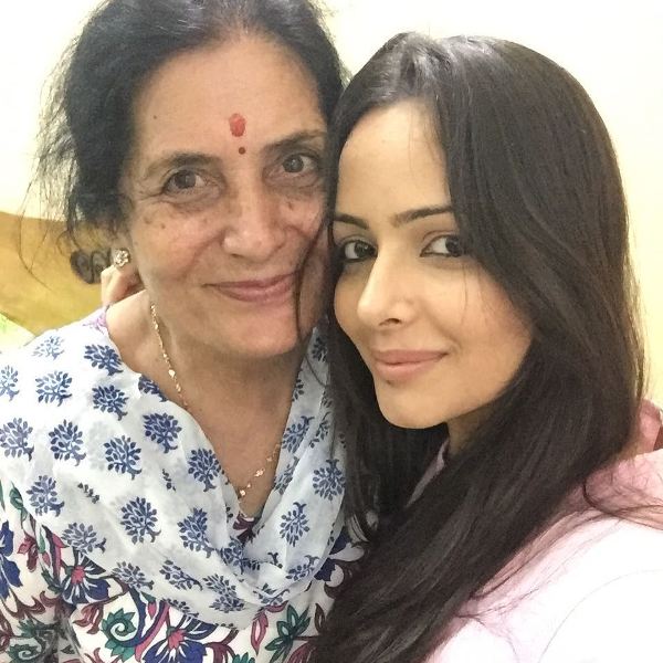 Aanchal Munjal with her maternal grandmother