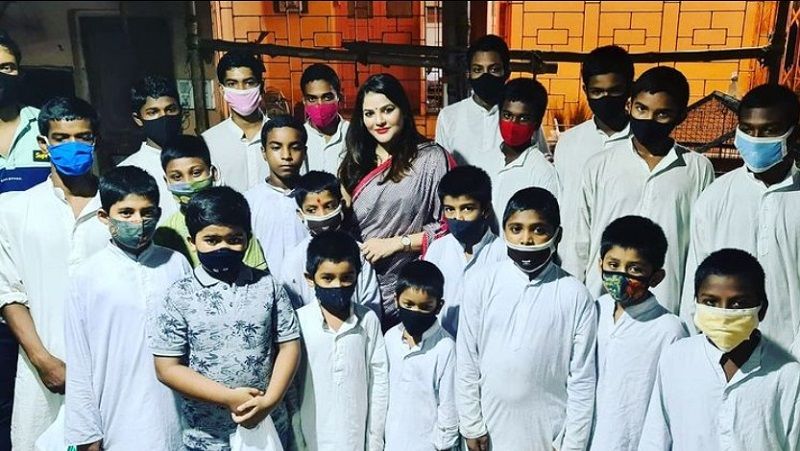 Arpita Mukherjee celebrating Children's day with orphans
