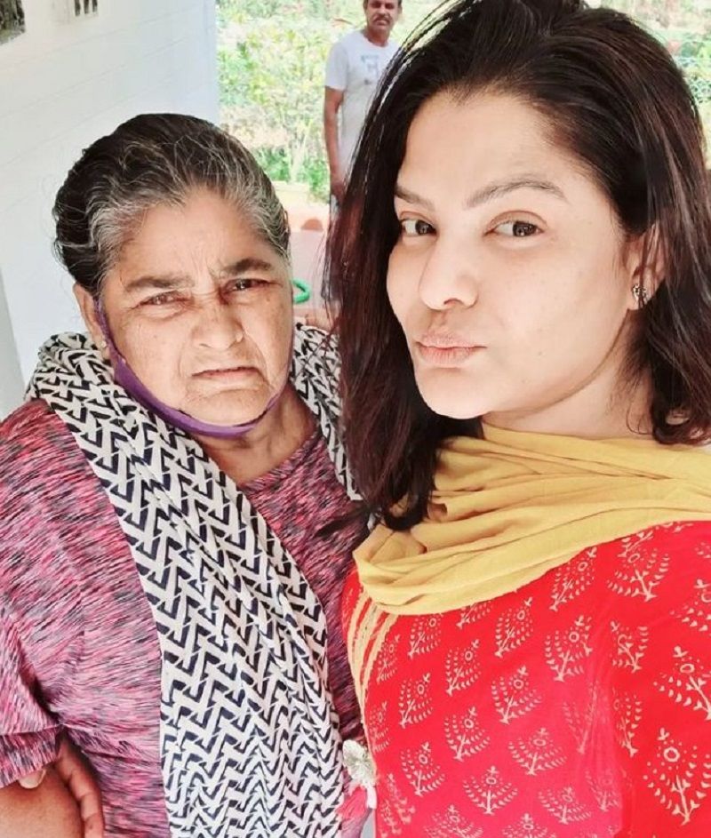 Arpita Mukherjee with her mother