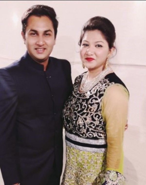 Azhar Shaikh with his sister