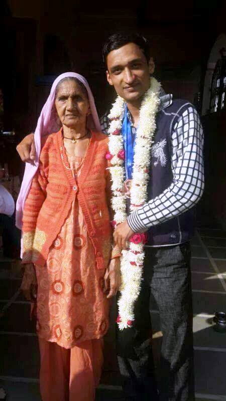 Bhagwani Devi with her grandson, Vikas