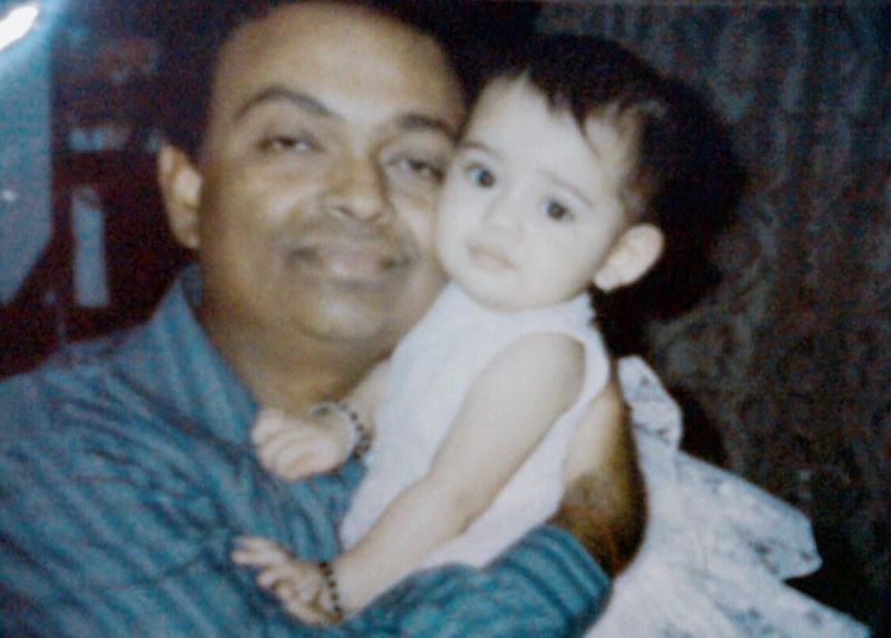 Childhood picture of Vaishnavi Rao with her father